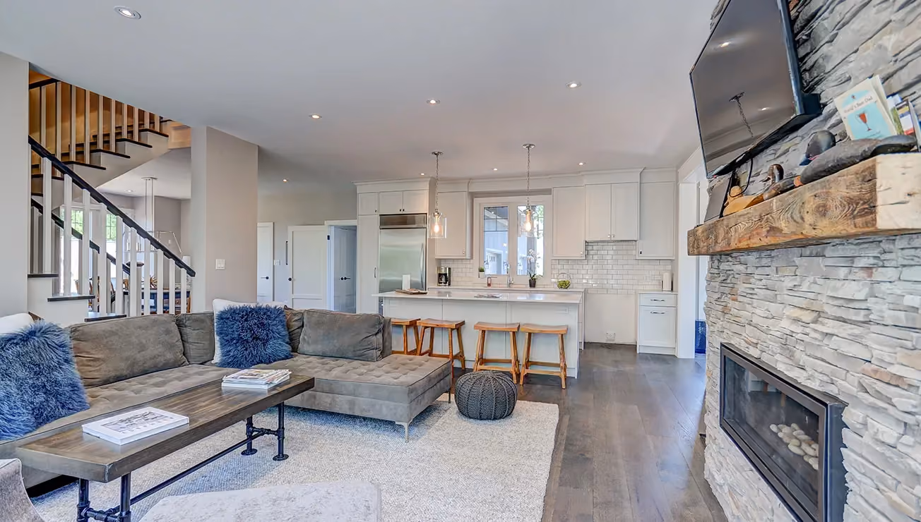 Custom duplex cottage built by RBA Projects in Gravenhurst, Muskoka, view 8