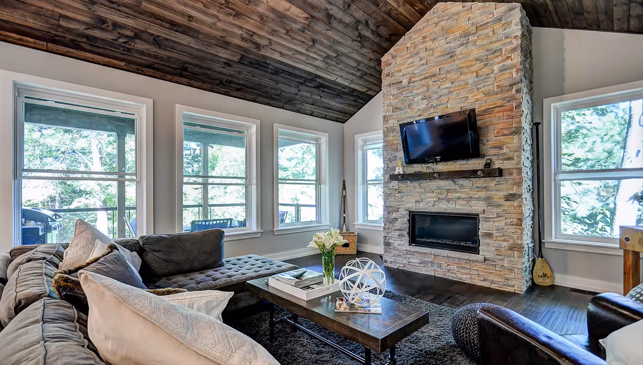 Custom walkout home built by RBA Projects in Gravenhurst, Muskoka, view 4