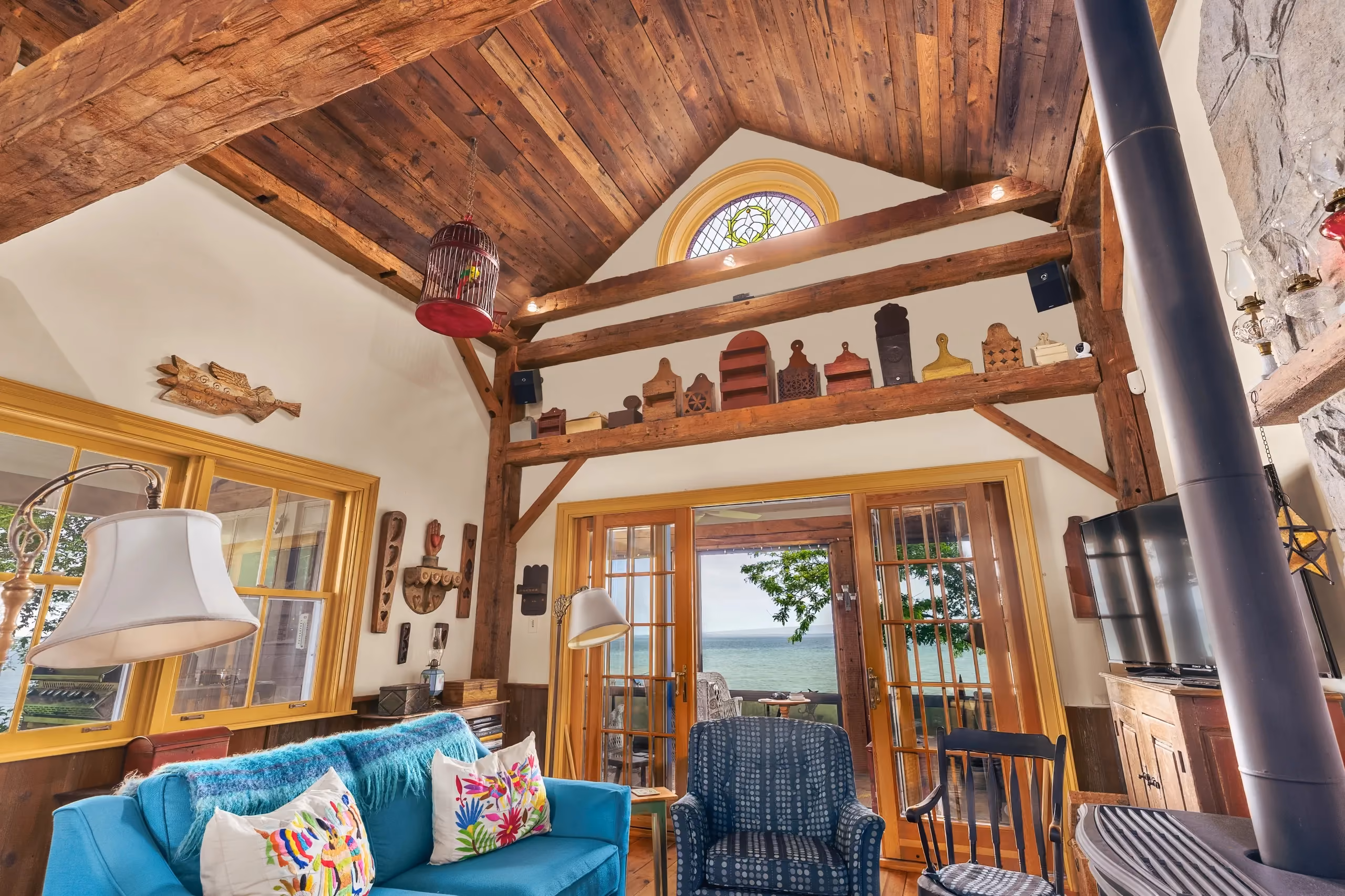 Century farmhouse restored by RBA Projects on Lake Simcoe, Ontario, view 16