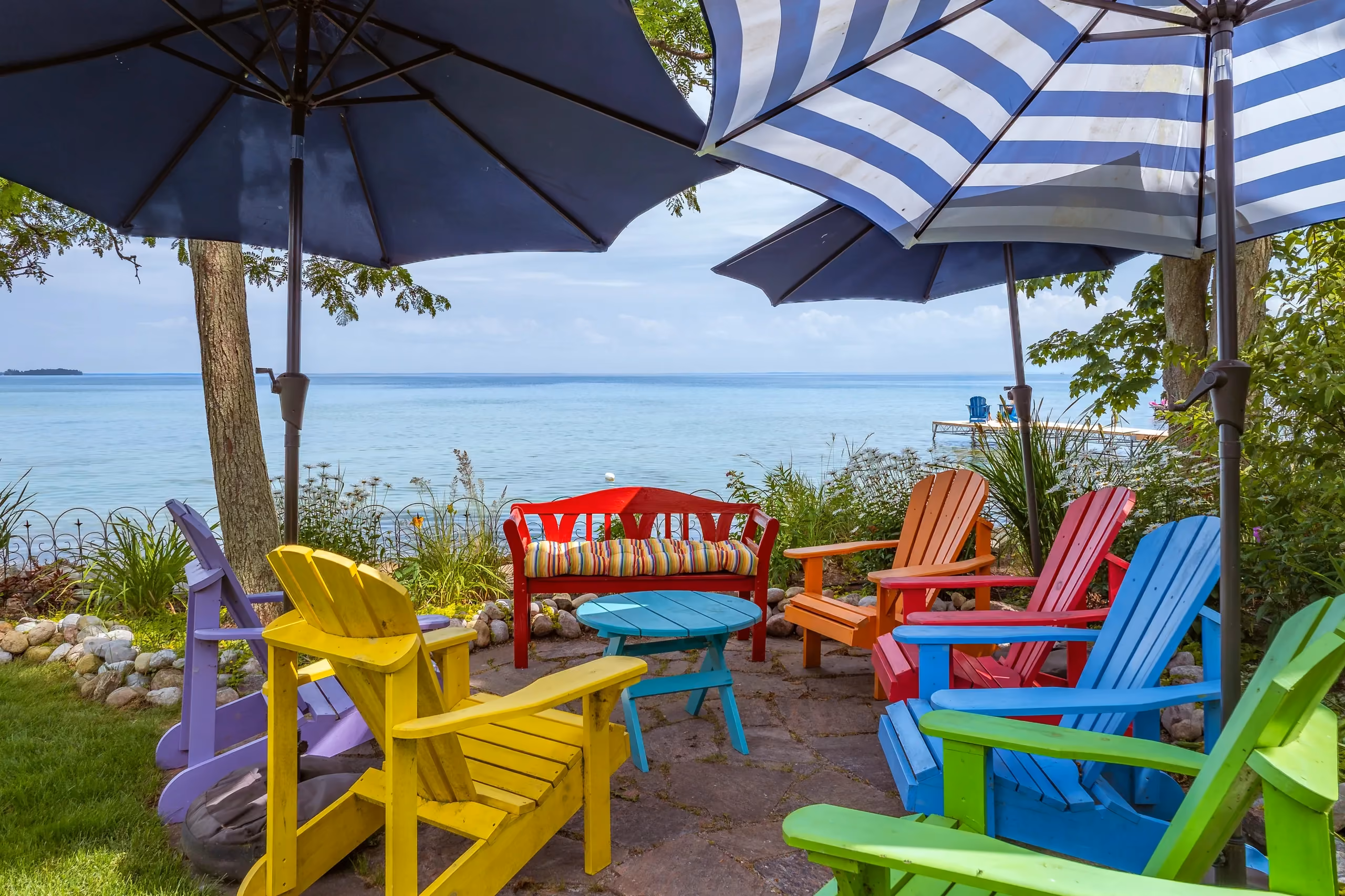 Century farmhouse restored by RBA Projects on Lake Simcoe, Ontario, view 11