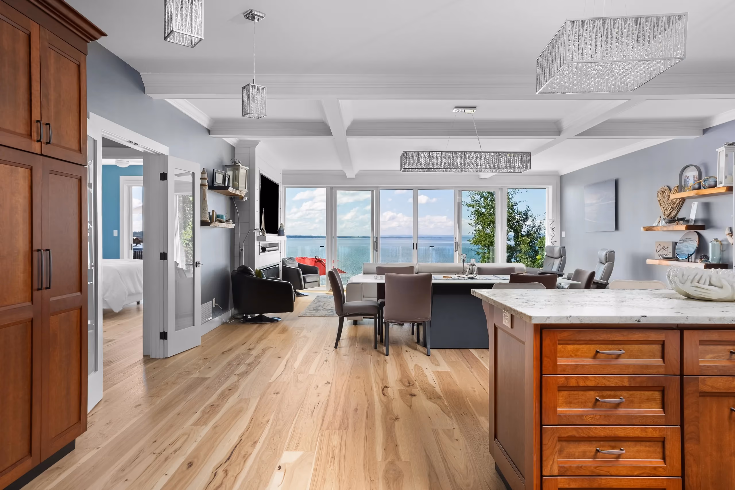 Cottage renovation by RBA Projects in Tiny Township, Georgian Bay, view 19