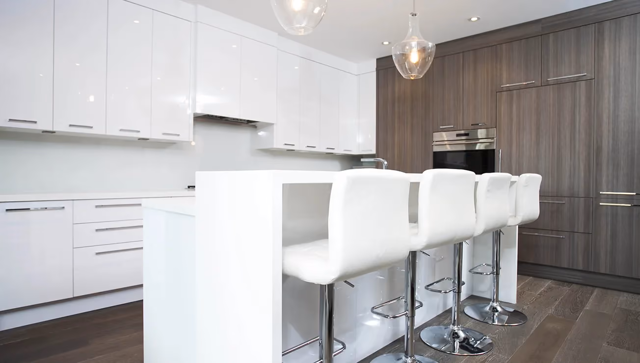 Modern custom home built by RBA Projects in The Kingsway, Toronto, view 7