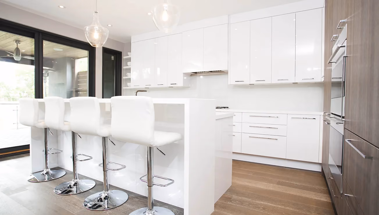 Modern custom home built by RBA Projects in The Kingsway, Toronto, view 5