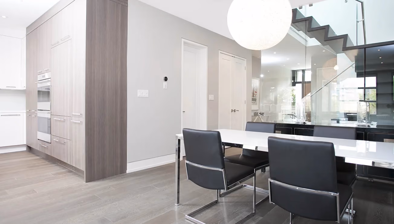 Modern custom home built by RBA Projects in The Kingsway, Toronto, view 12