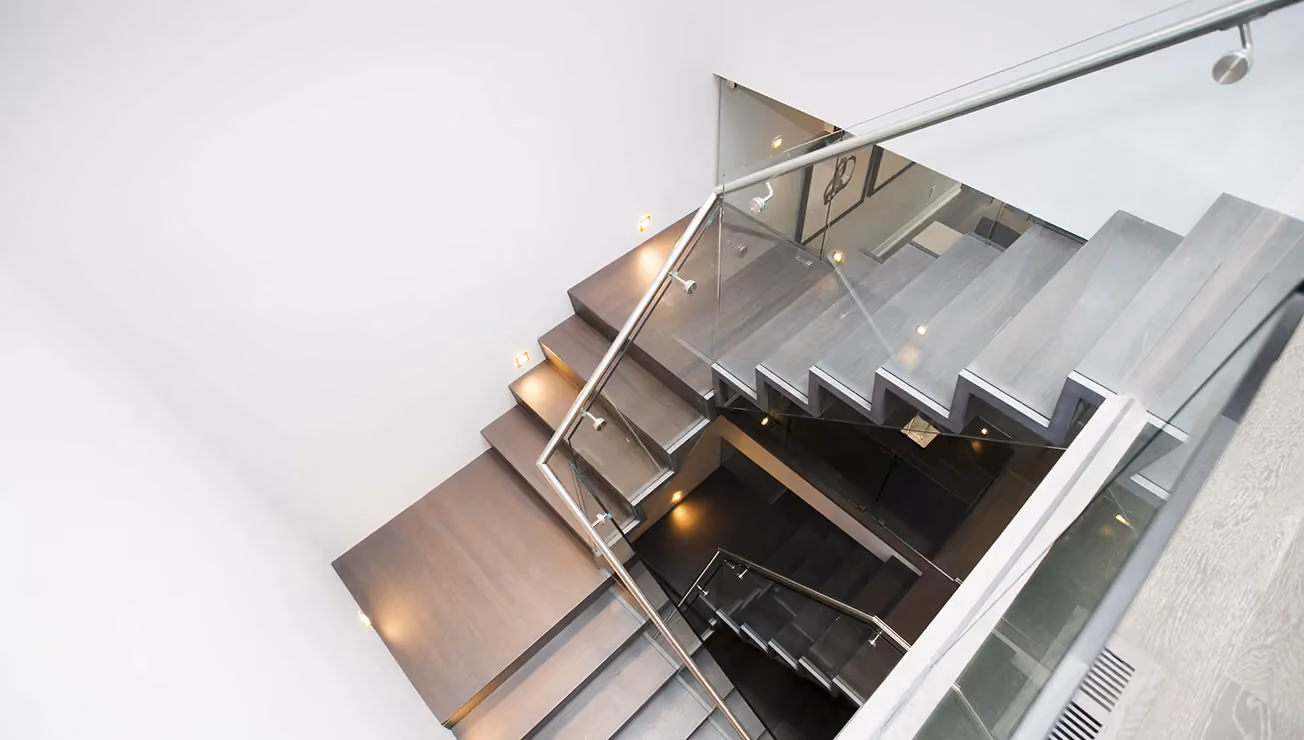 Modern custom home built by RBA Projects in The Kingsway, Toronto, view 20