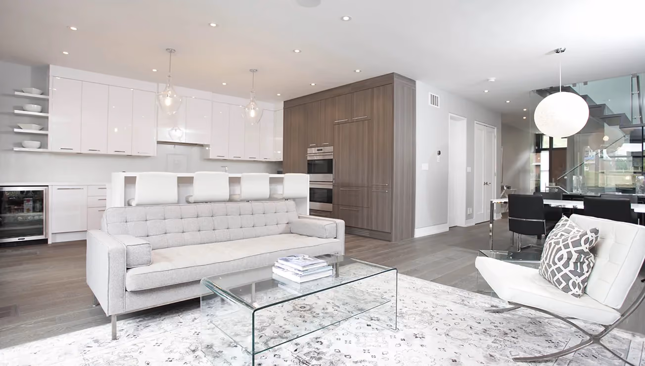 Modern custom home built by RBA Projects in The Kingsway, Toronto, view 4