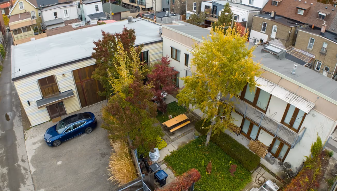 Laneway home renovation by RBA Projects in Little Italy, Toronto, view 3