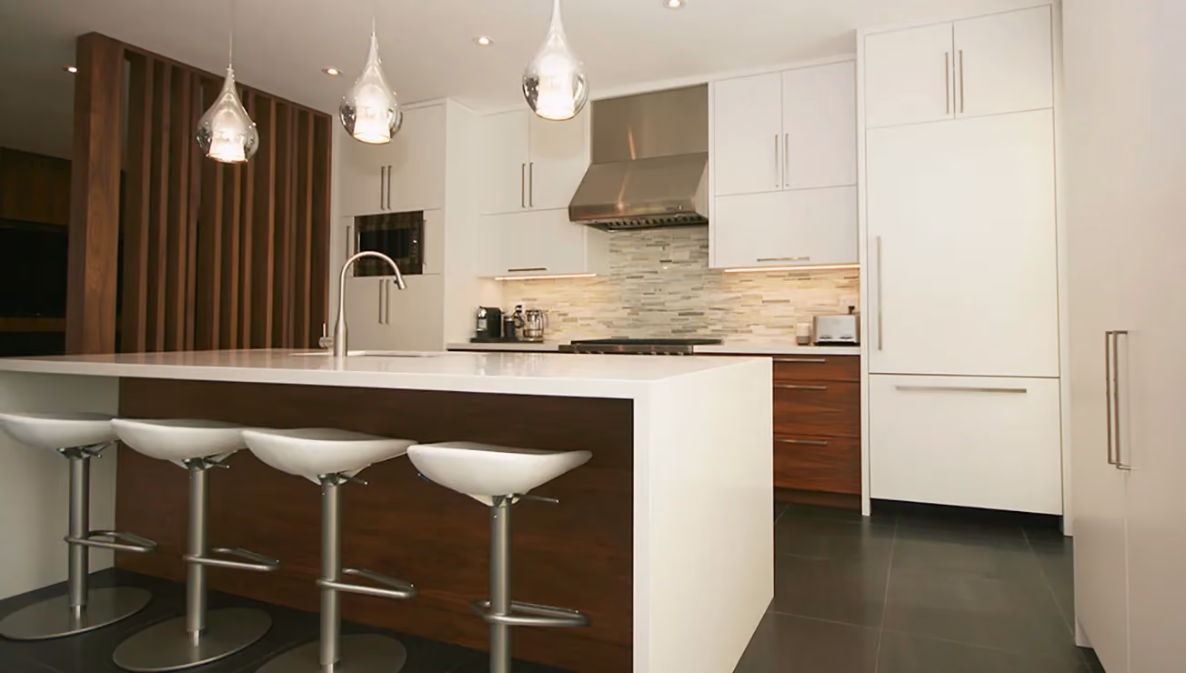 Modern custom home built by RBA Projects in Maple, Vaughan, view 8