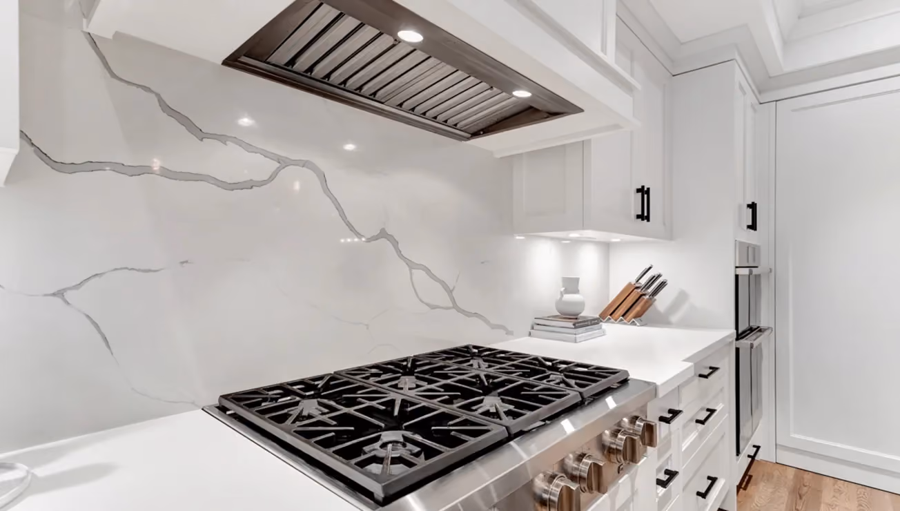 Bungalow renovation by RBA Projects in Norseman Heights, Toronto, view 6