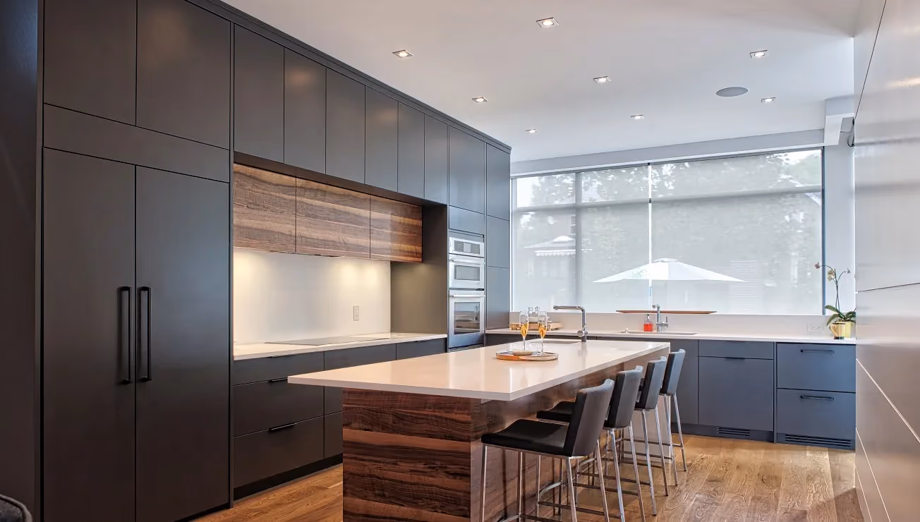 Modern custom home built by RBA Projects in Thompson Orchard, Etobicoke, view 3
