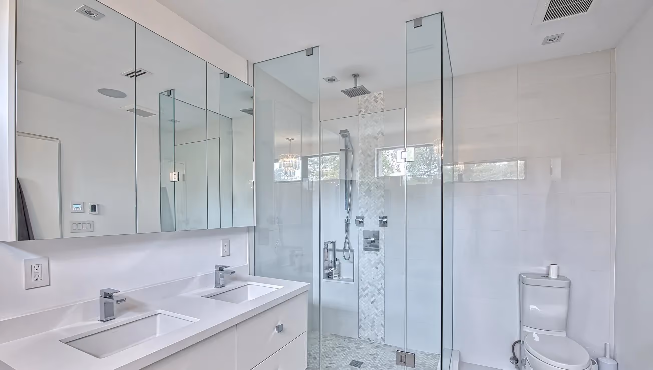 Modern custom home built by RBA Projects in Thompson Orchard, Etobicoke, view 15