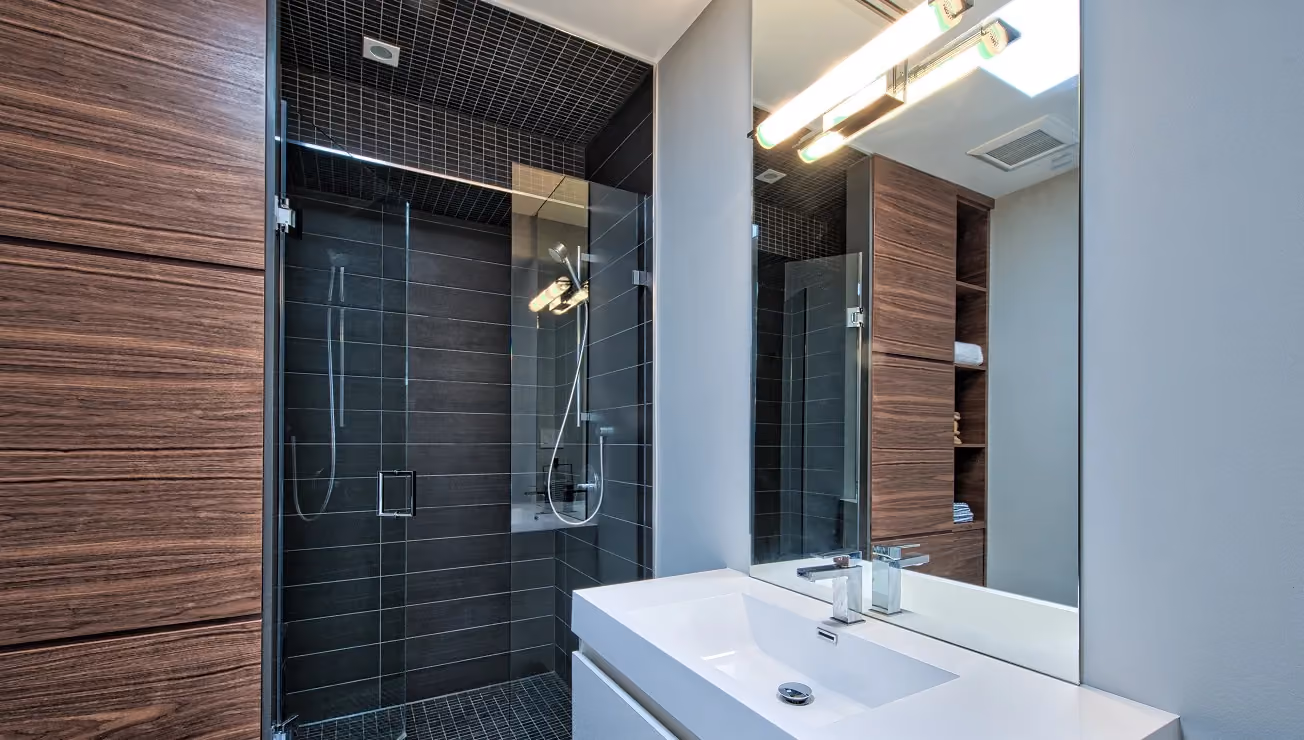 Modern custom home built by RBA Projects in Thompson Orchard, Etobicoke, view 14