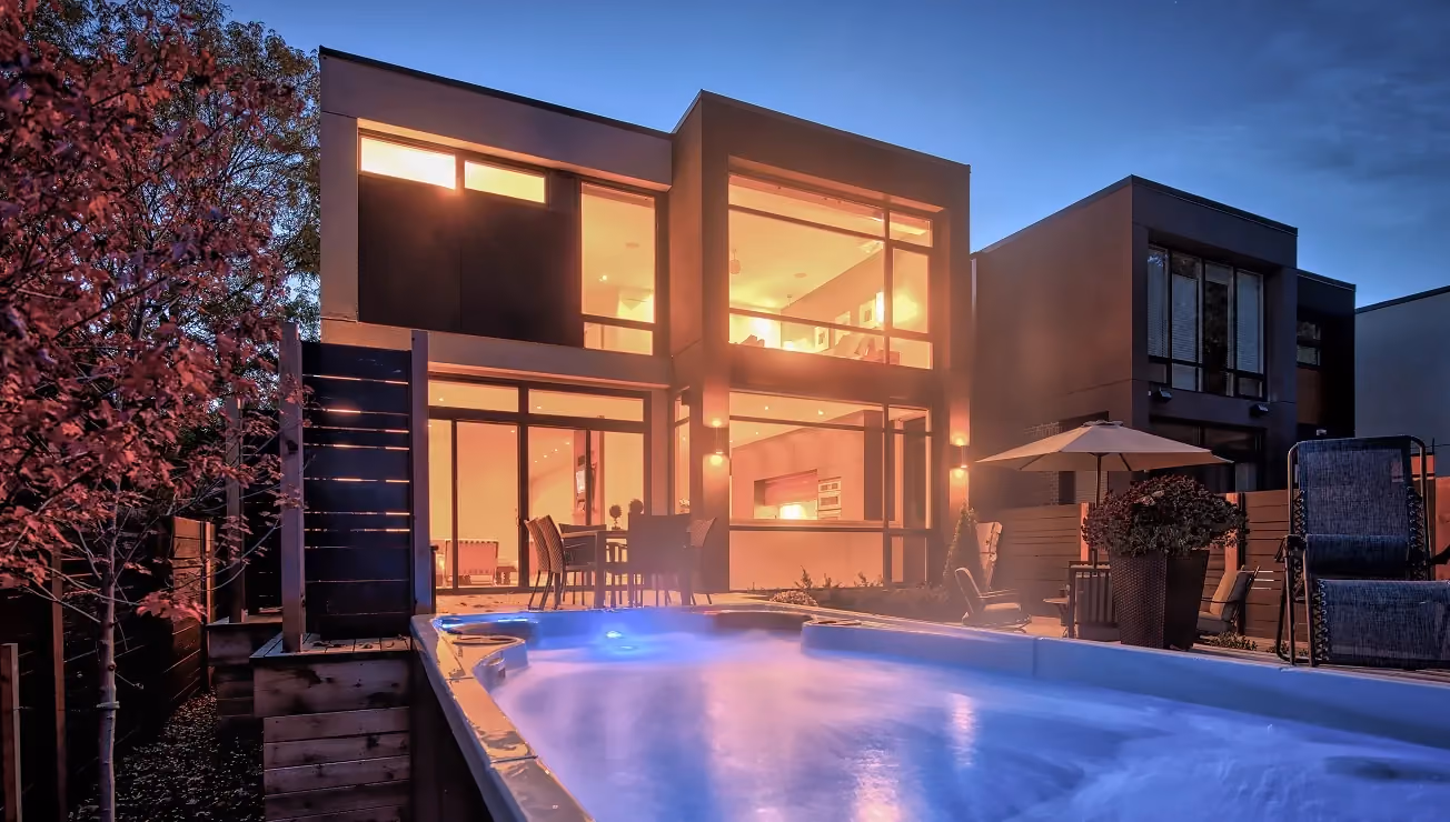 Modern custom home built by RBA Projects in Thompson Orchard, Etobicoke, view 17