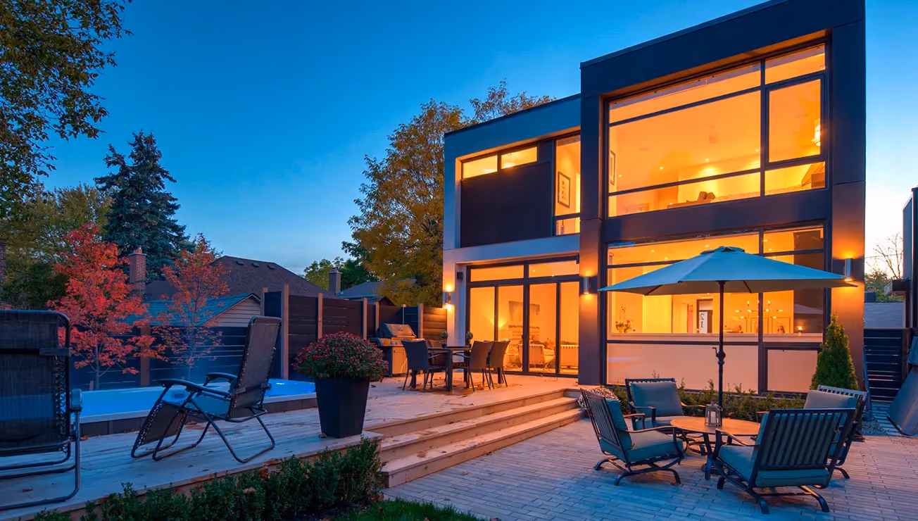 Modern custom home built by RBA Projects in Thompson Orchard, Etobicoke, view 18