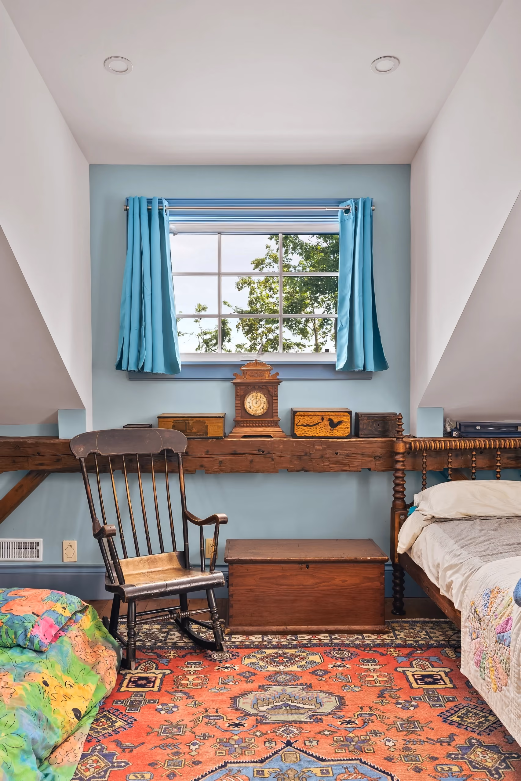Century farmhouse restored by RBA Projects on Lake Simcoe, Ontario, view 20