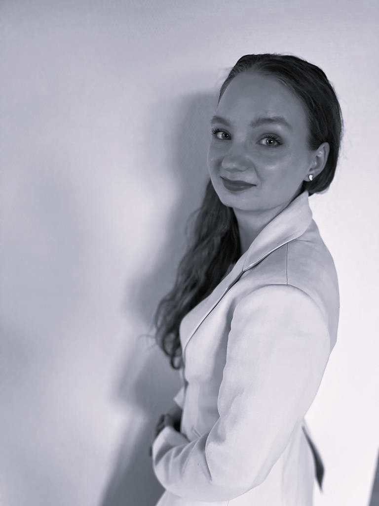 Anna Drozd, Consultant