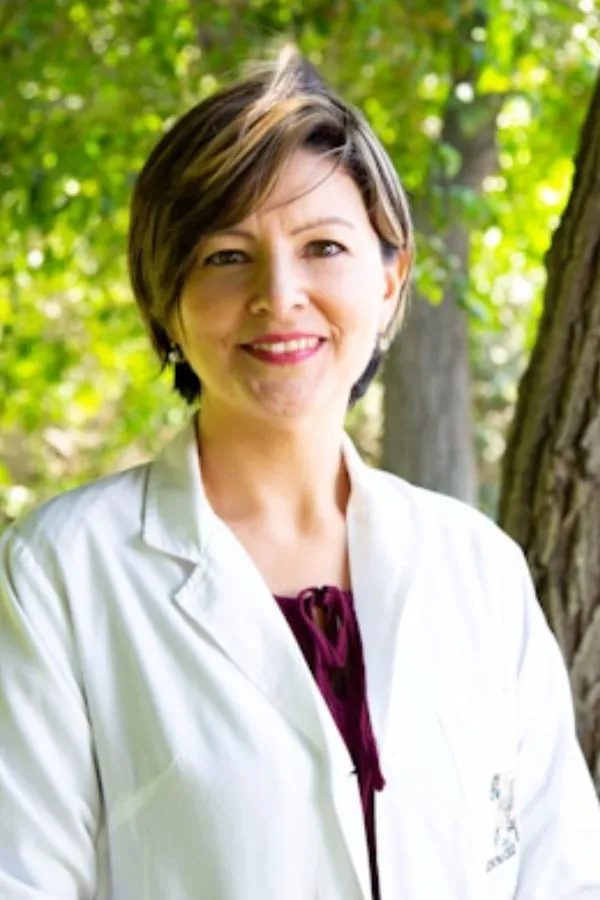 Dr. Sophia Lane, Implant Surgeon