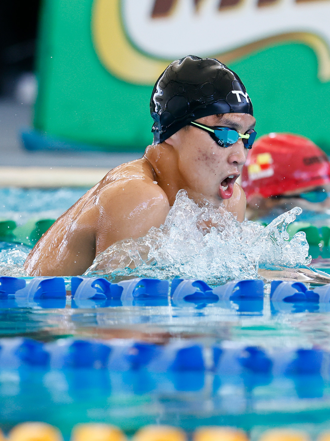 Bryston Khai Cheng Lee swimming