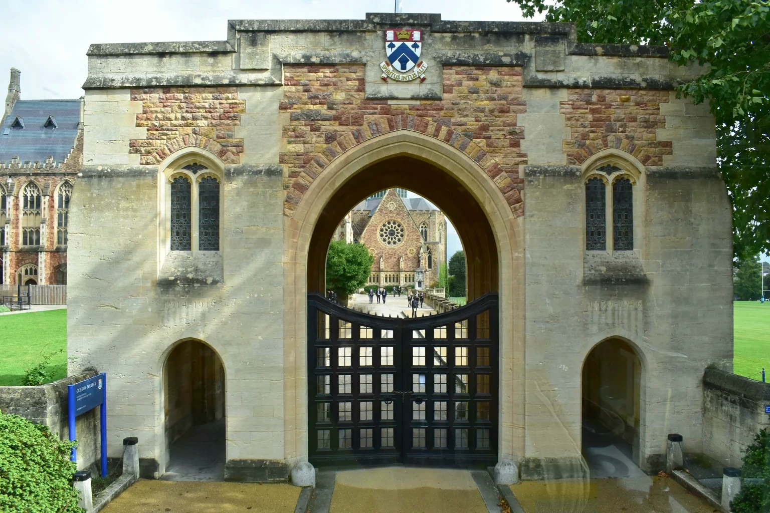 The Memorial Arch on College Road, the entrance to Clifton College.