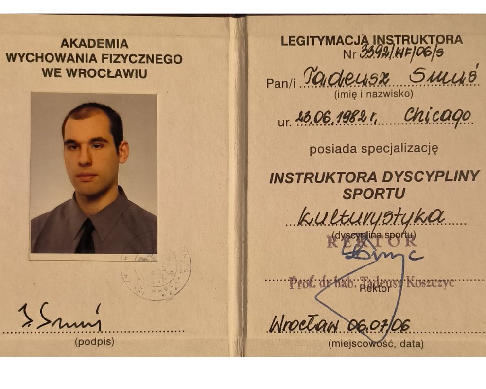 Legitymacja instruktora kulturystyki – uprawnienia trenera personalnego do prowadzenia treningów siłowych.