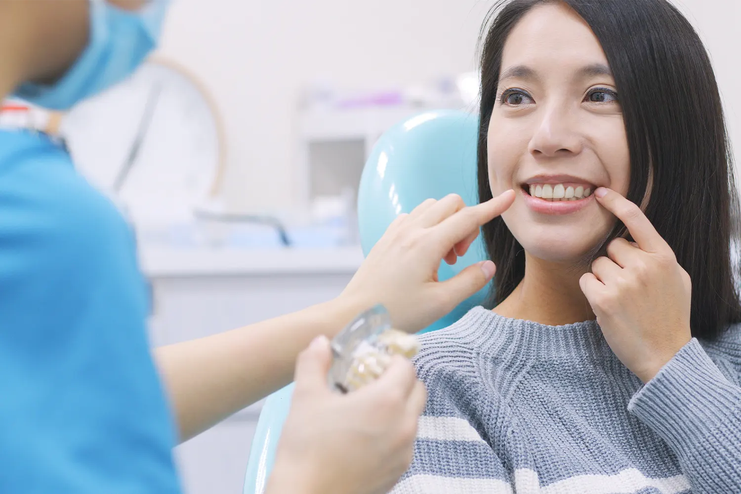 How Long After Dental Implants Can I Eat Normally?