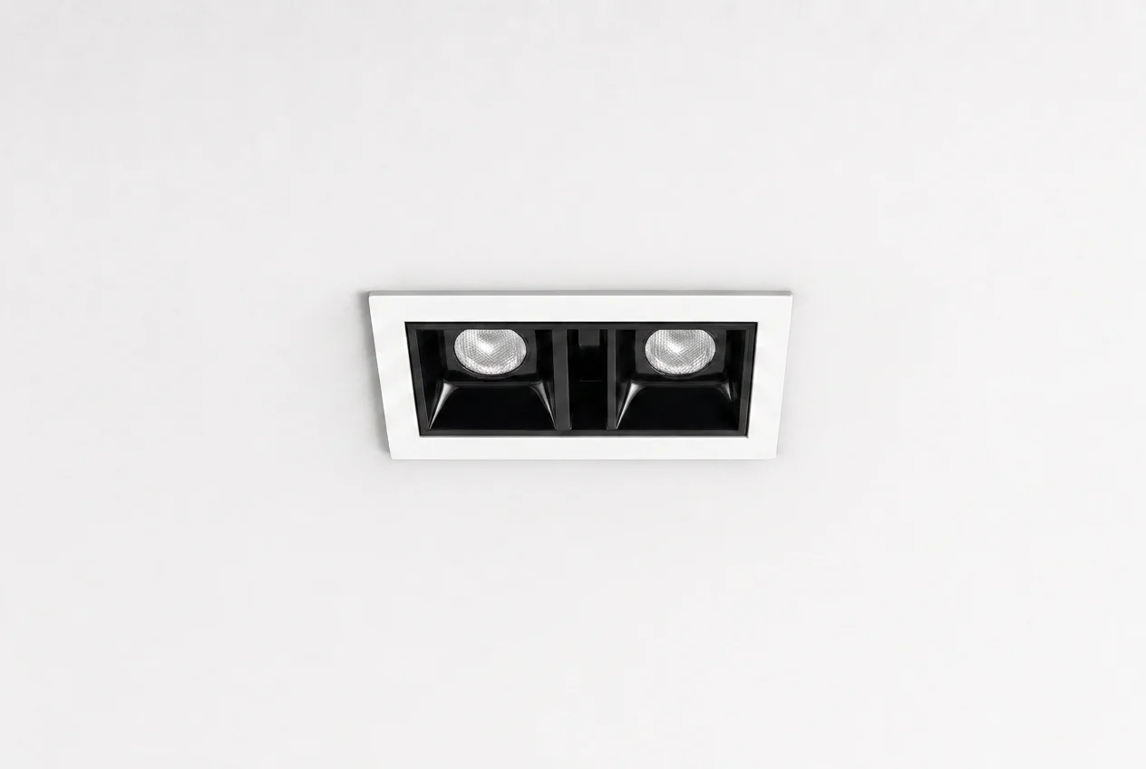 CRO Line M2 Linear Spotlight 4W (Framed)