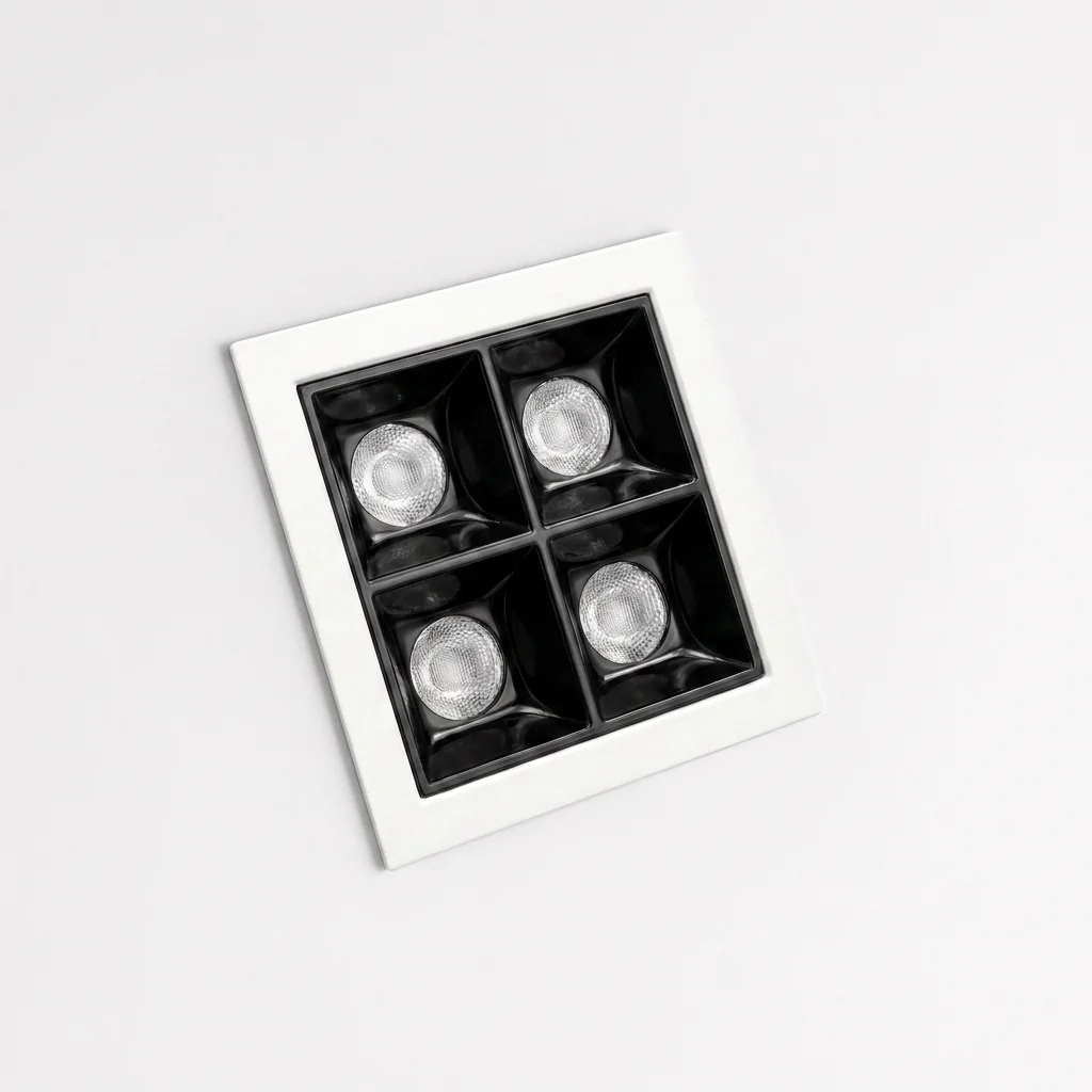 CRO Line M4 Linear Spotlight 8W (Framed)