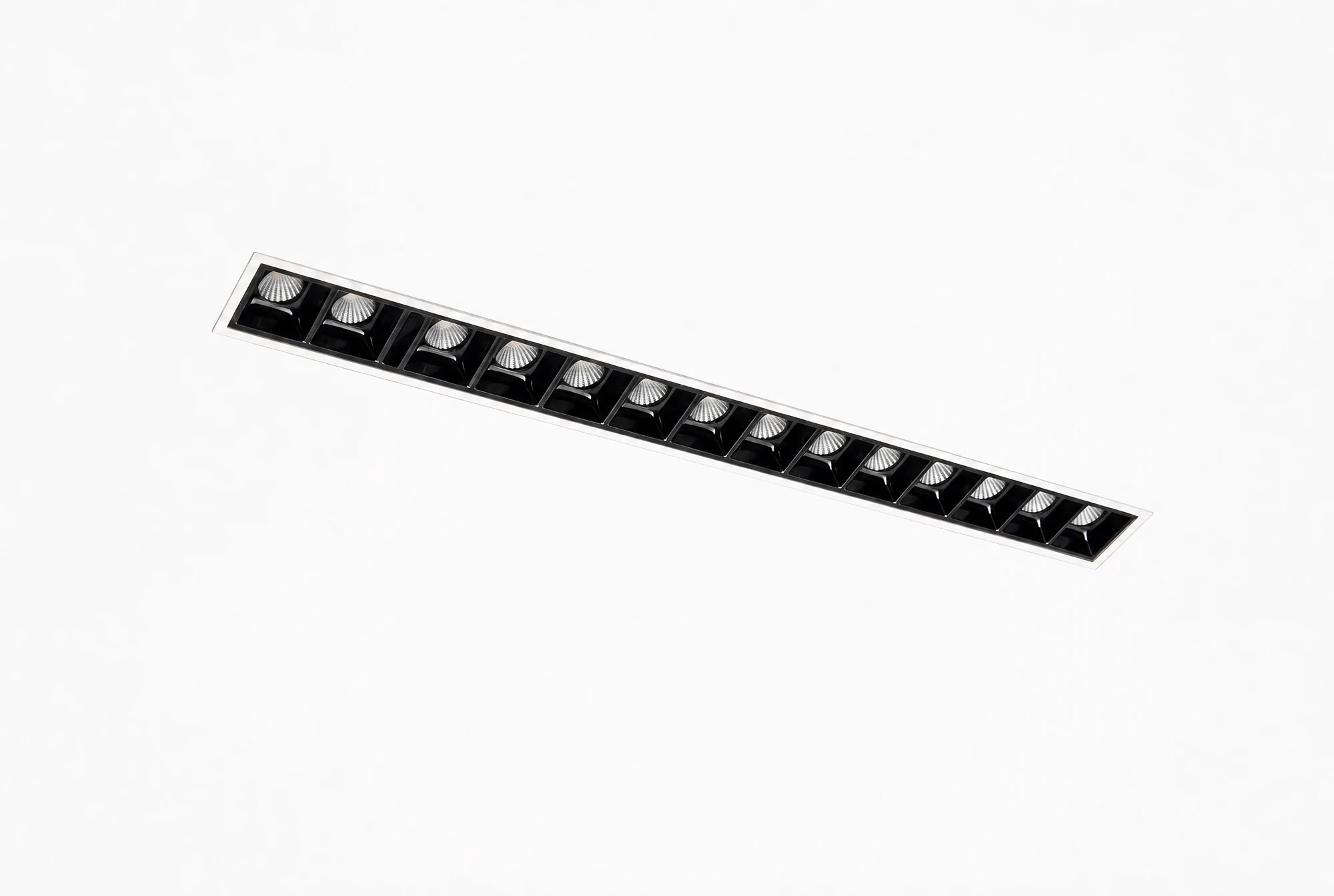 CRO Line MF15 Linear Spotlight 30W (Trimless)