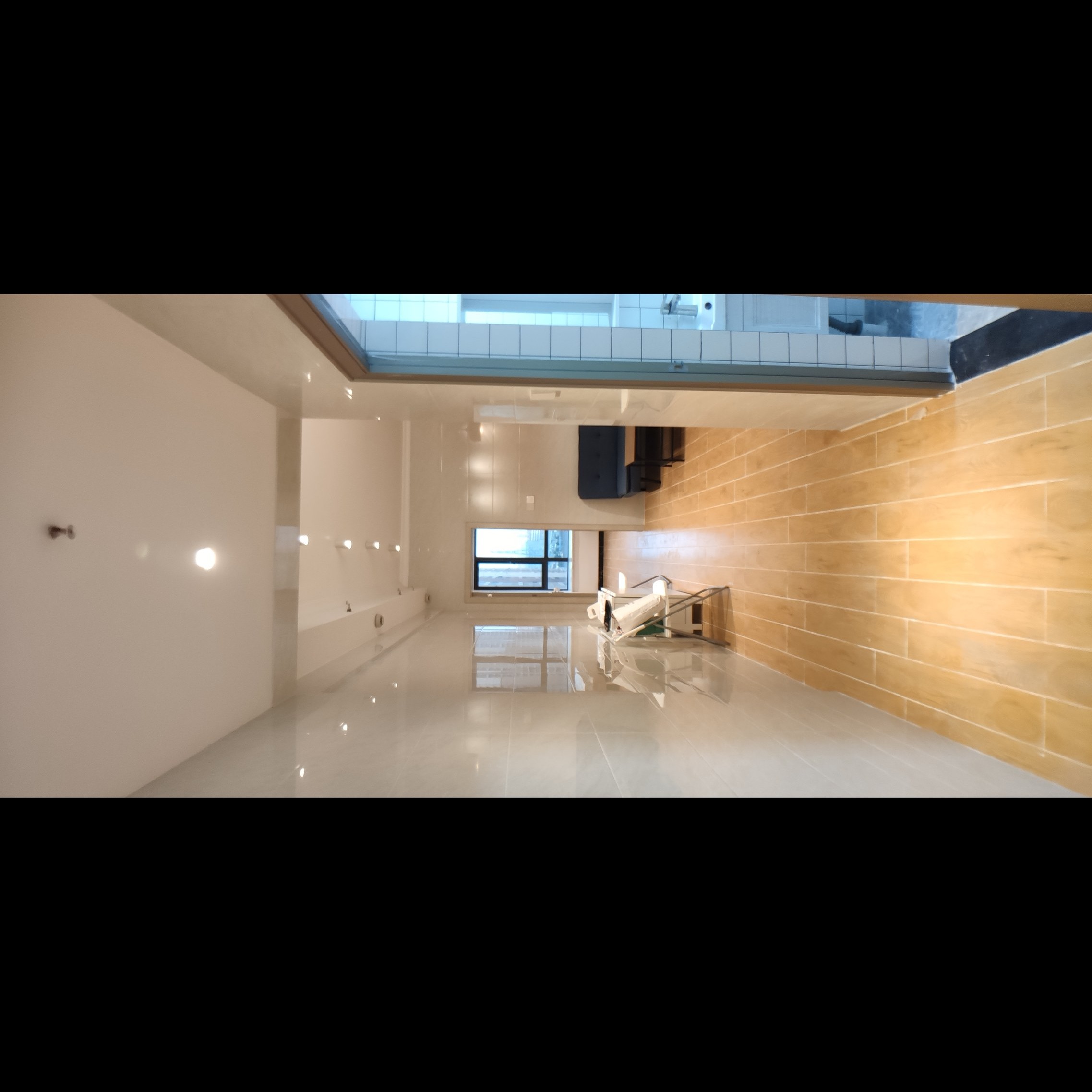 Lihe Serviced Apartments, Zhongshan — Warm, No-Main-Lamp Interior Lighting