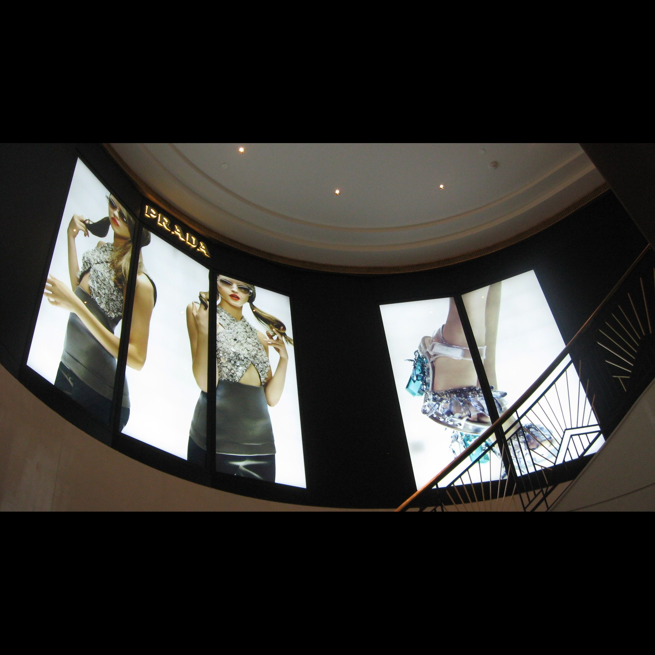 Prada Boutique, Lujiazui, Shanghai — Curved LED Lightbox Display
