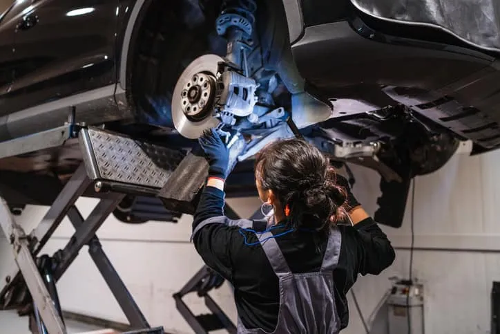 Not All Parts Are Equal: Why Service Level Segmentation Is Essential in Automotive Distribution