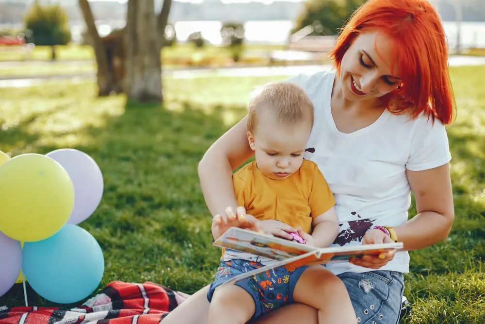 mom with child