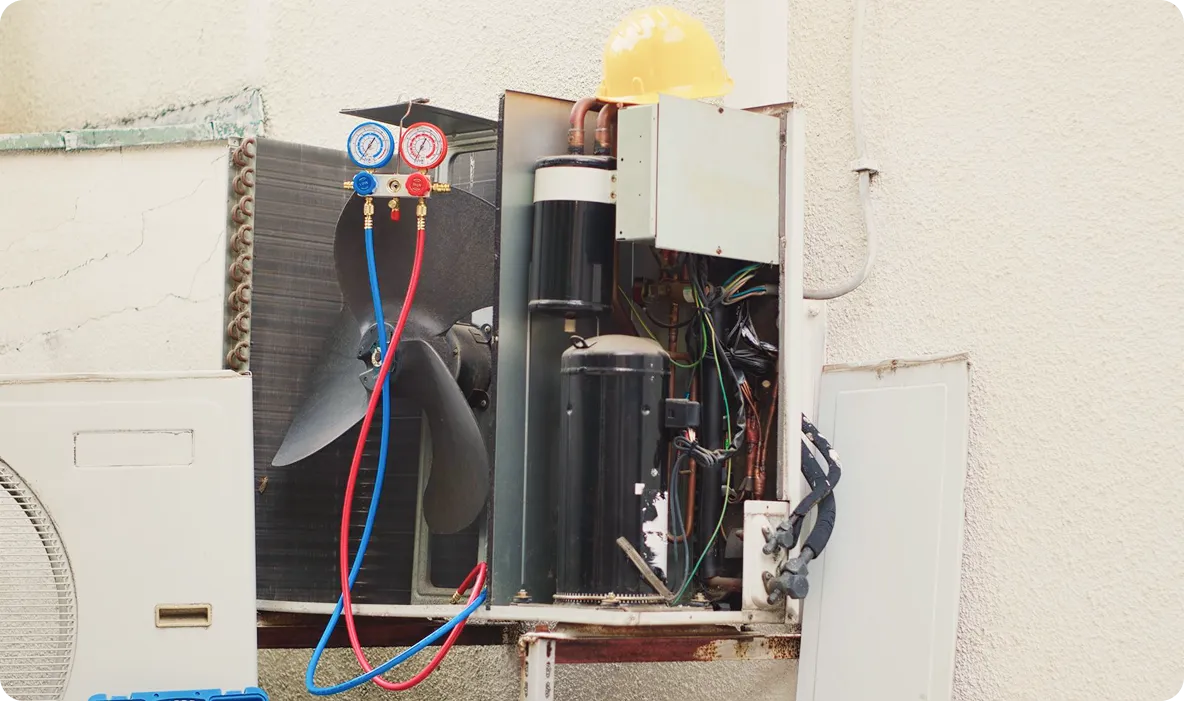 Heizungs- und Anlagentechnik in einem Technikraum – ausgeführte TGA-Planung