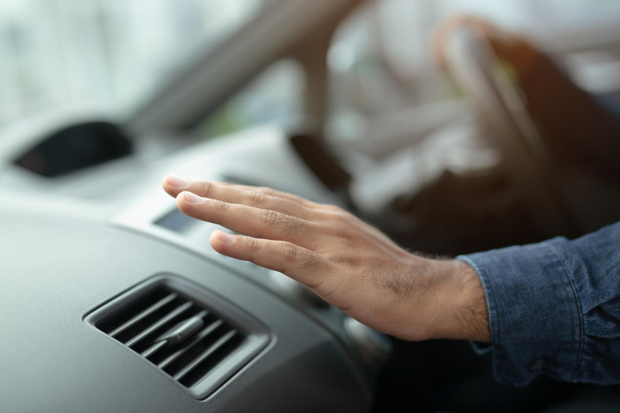 Pourquoi ma climatisation de voiture ne fonctionne-t-elle pas correctement ?