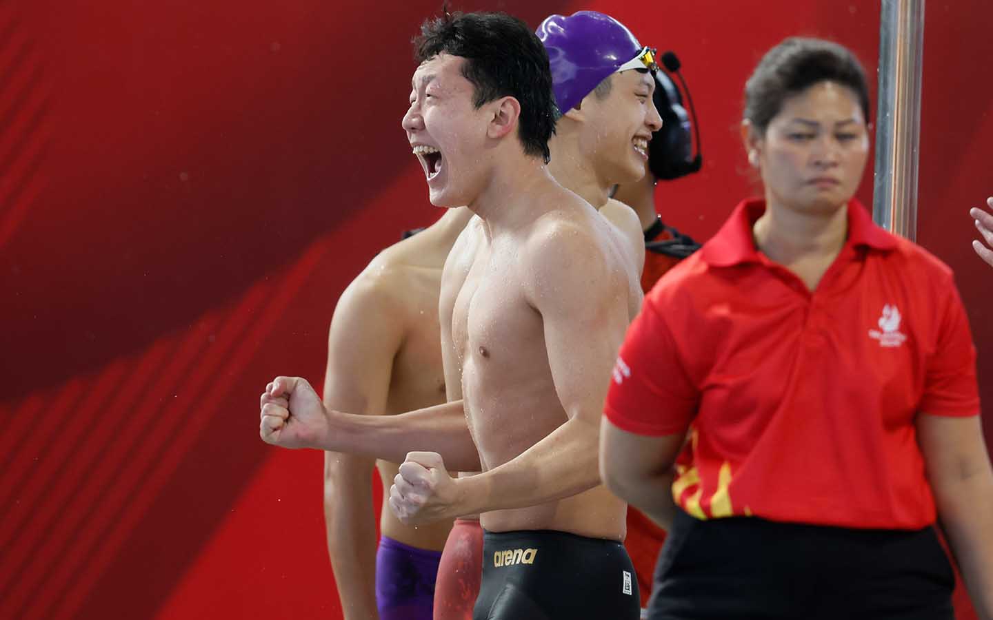 Samuel Chong Weng Lai and Elson Chun Hong Lee celebrating the moment the record was confirmed