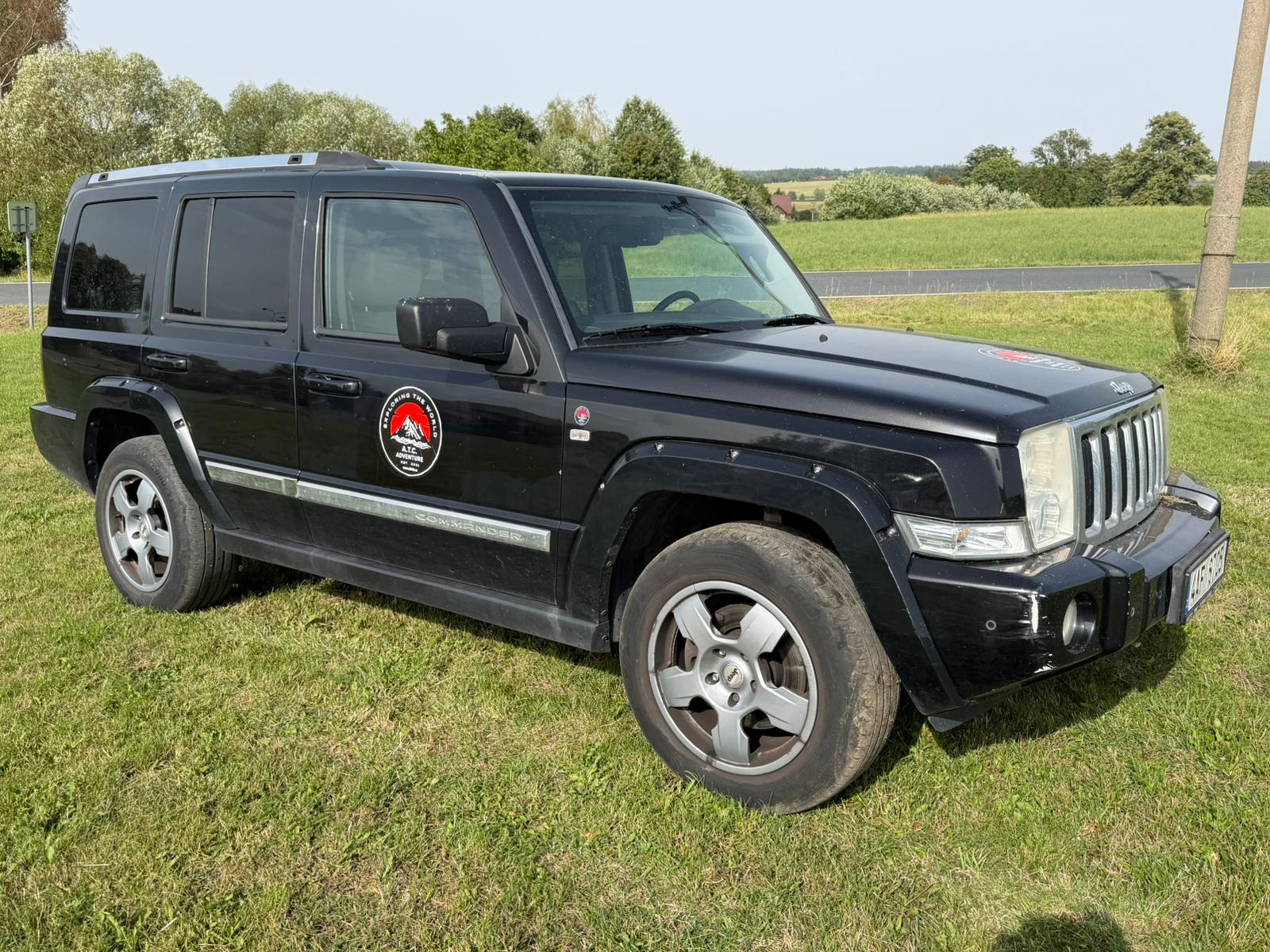 Jeep Commander – expediční úprava s vnitřní vestavbou
