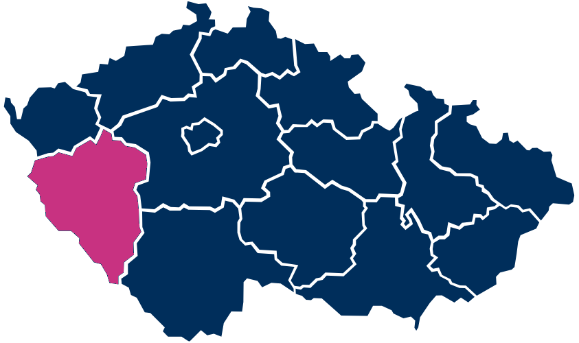 Mapa České republiky s Plzeňským krajem zvýrazněným růžovou barvou na západě.