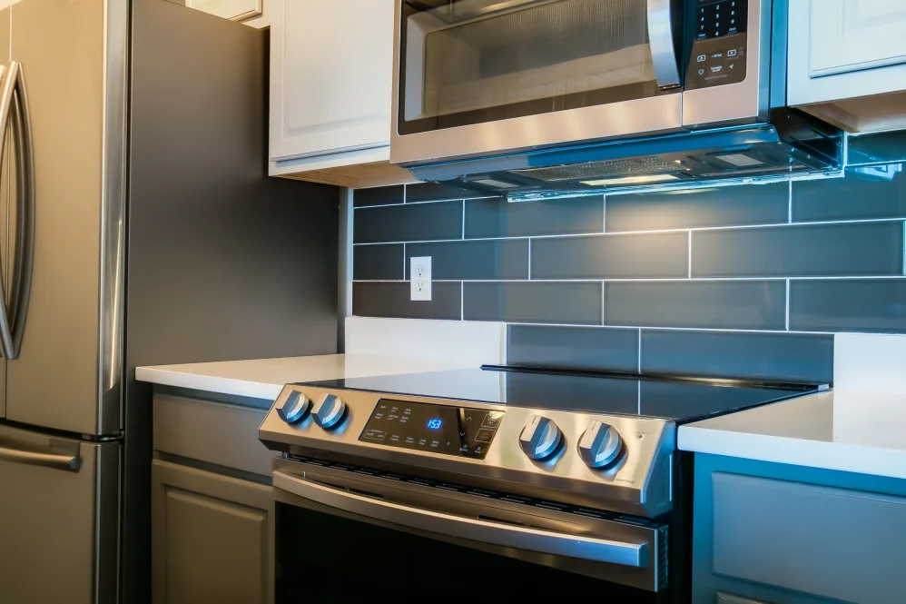 Kitchen counter details