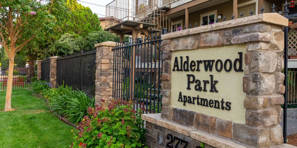 Alderwood Park signage