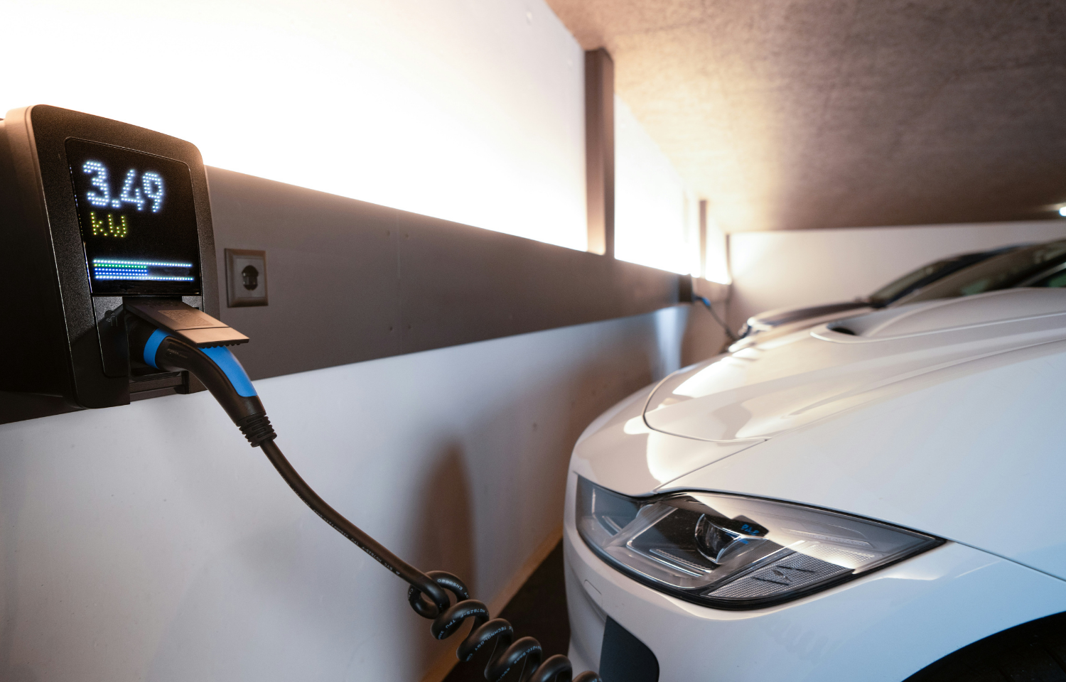 ev-infrastructure-communication-protocols-explained