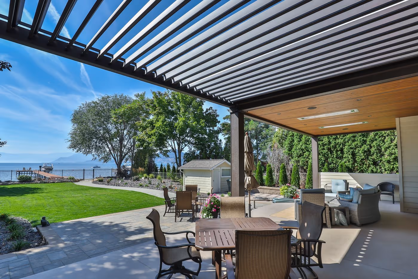 Pool decks & cabanas