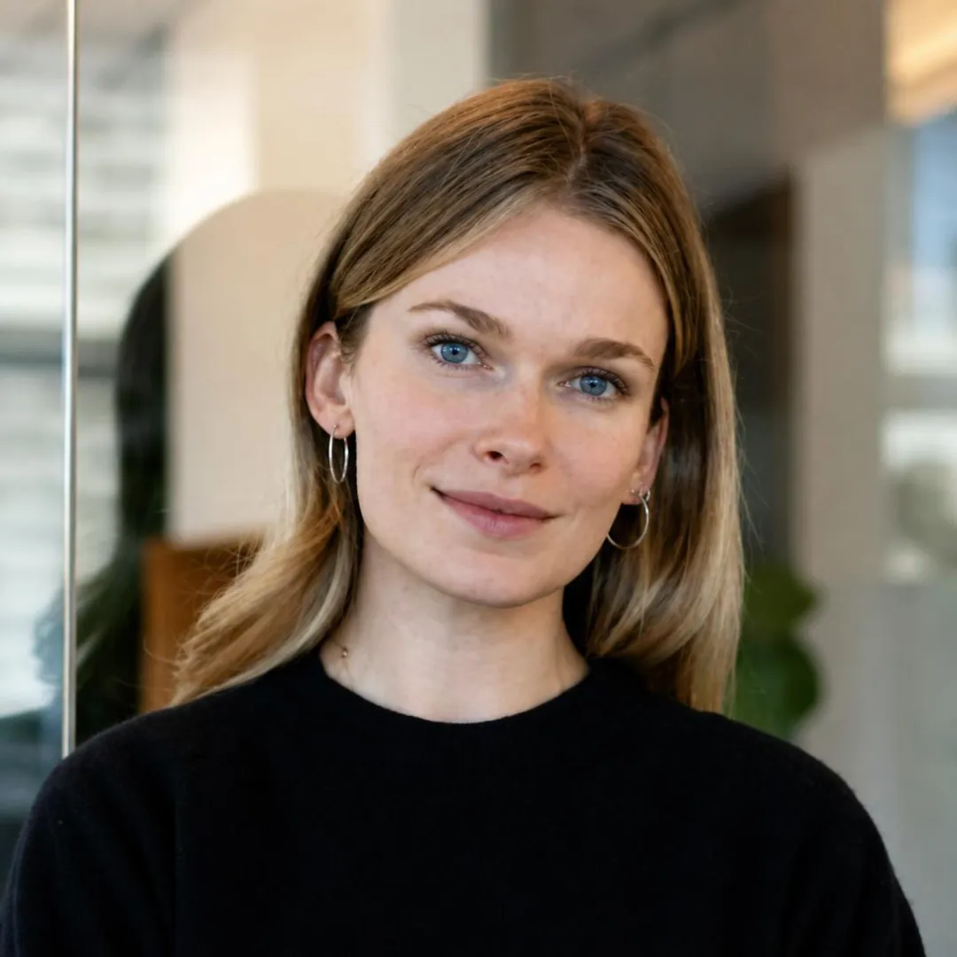 Headshot of Karolina Mrozkova, an Alaro customer
