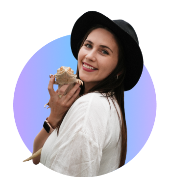 Jenna Peirone creative picture with a frog