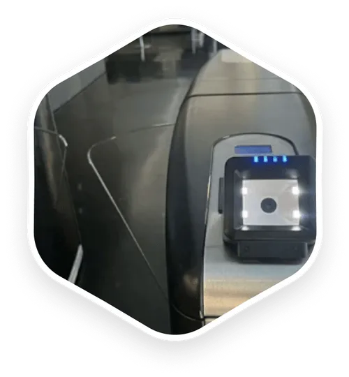 Moderne zwarte machine met blauwe LED-indicator voor technologische toepassing