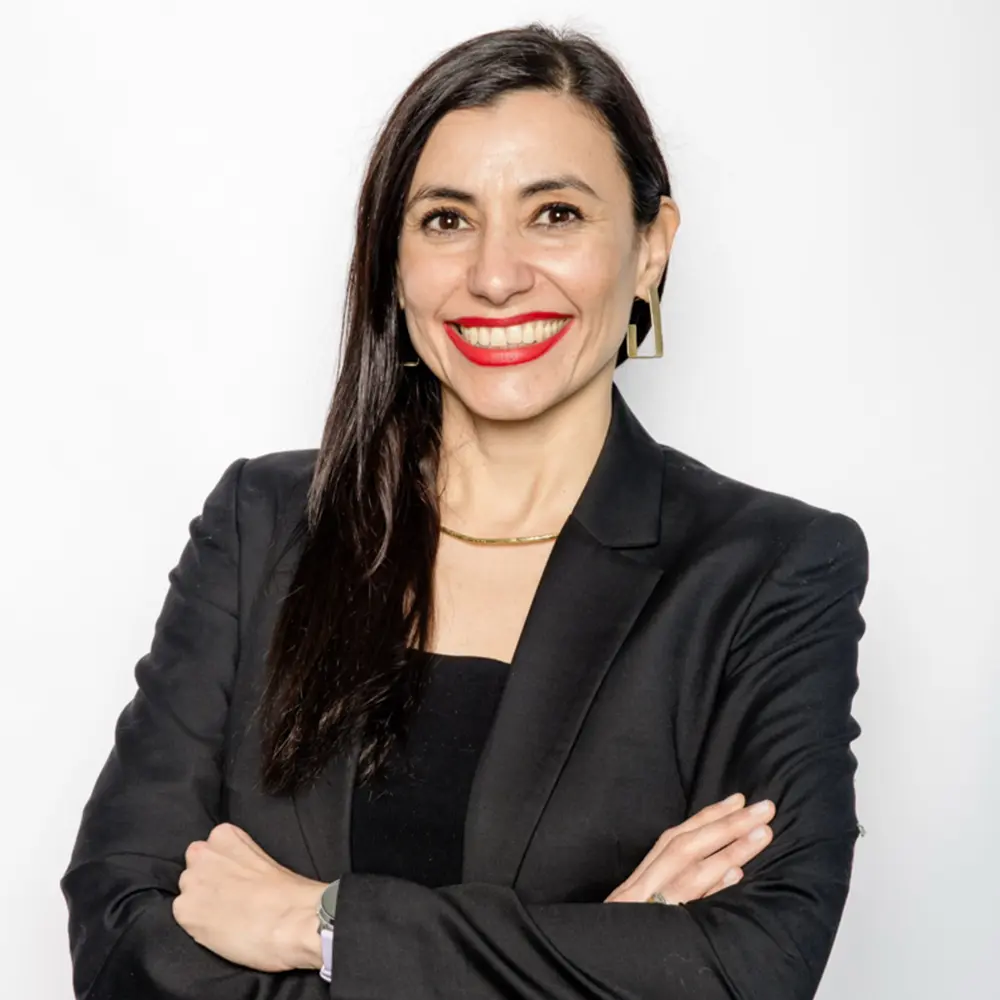 Porträt von Débora Barrientos, Facilitatorin und Organisationsentwicklerin