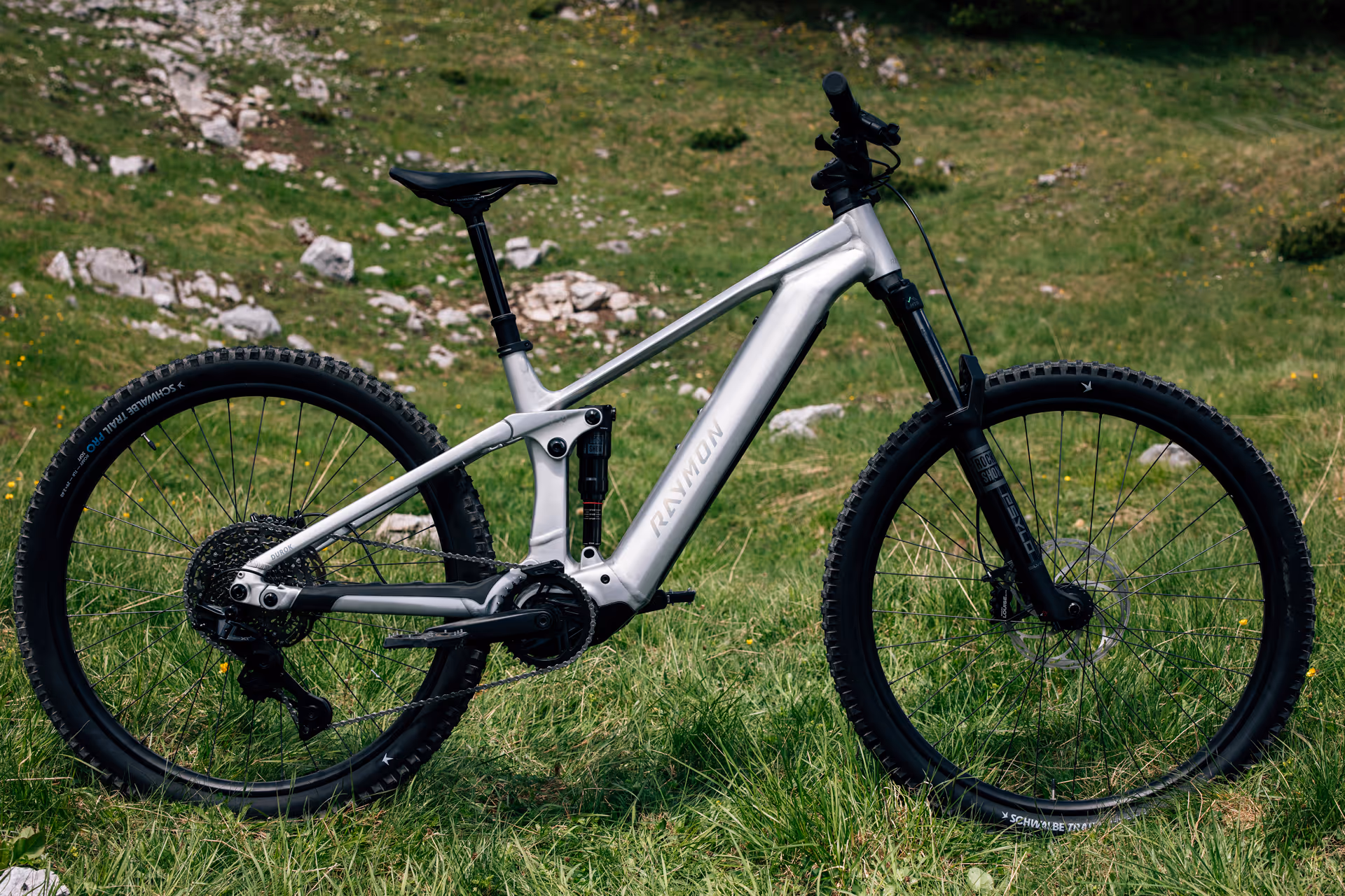 Durok Bike in Silber von der Seite