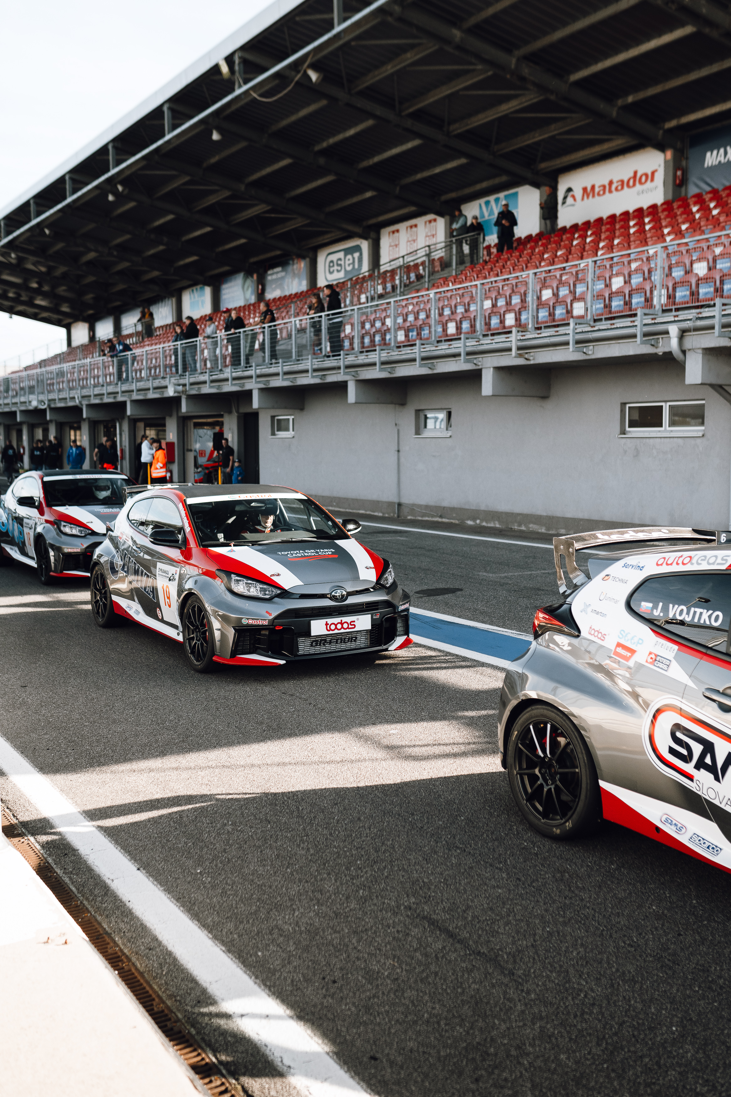 Toyota GR Yaris Castrol Cup 2026 vyvrcholil na Slovakia Ringu
