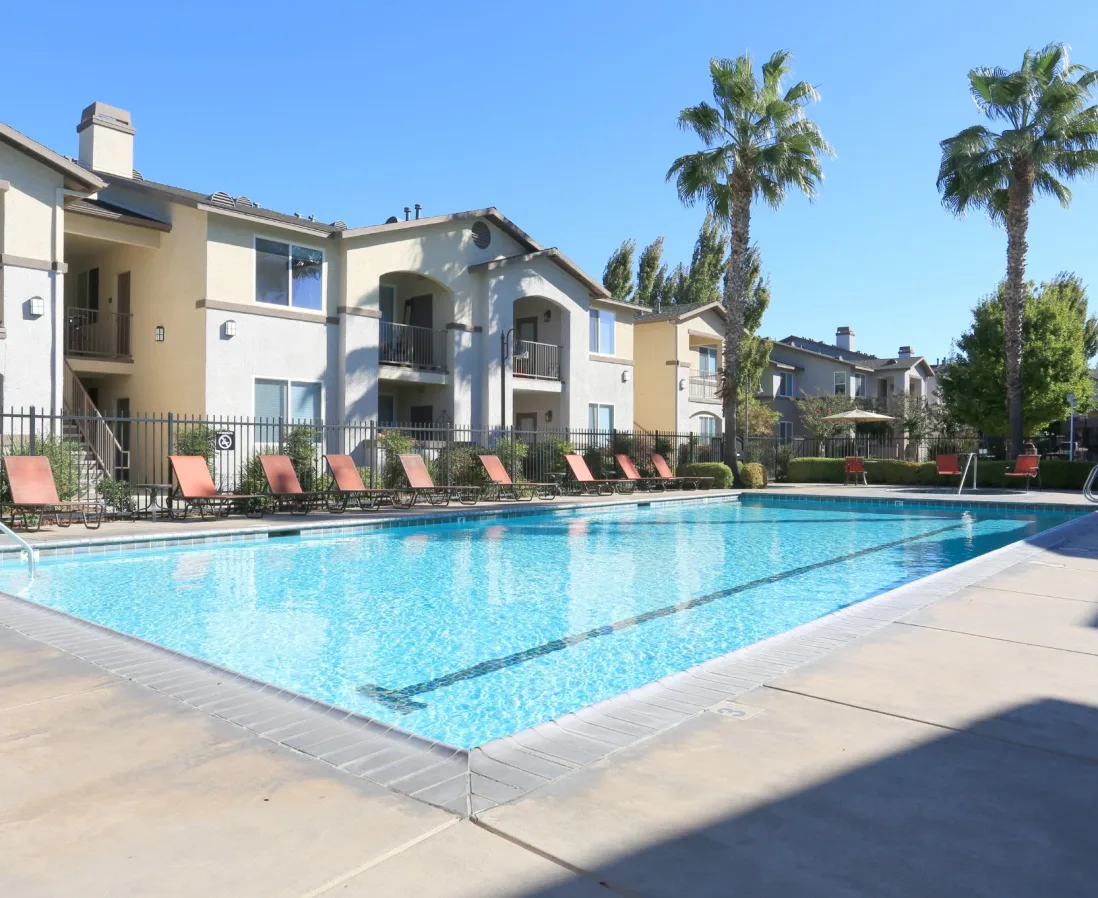 Pool and hottub