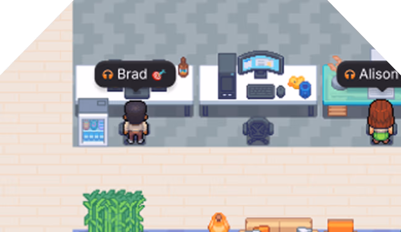Personnage de jeu vidéo vu de dessus nommé Brad devant un bureau avec ordinateur et bouteille, un autre personnage nommé Alison est assis à côté.