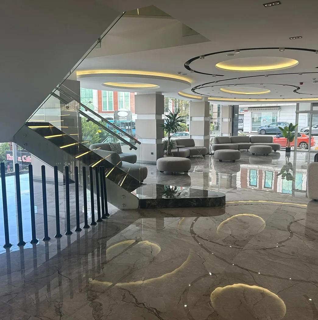 Hall della clinica Estepalace Istanbul per trapianto capelli in Turchia